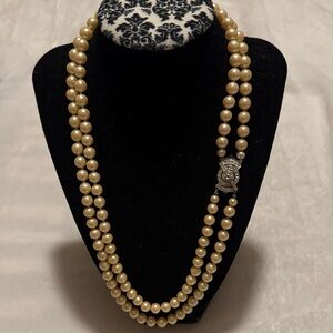 Vintage Classic Cream Pearl Double-Strand Necklace with Silver Tone Clasp